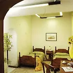 Hotel Family House