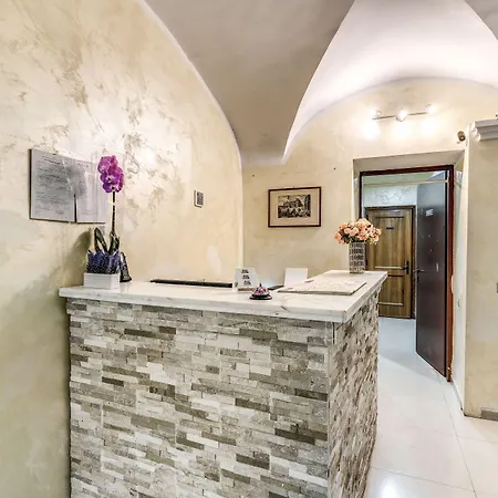 Отель Family House *