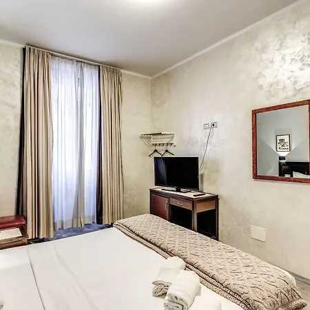 Family House Отель *