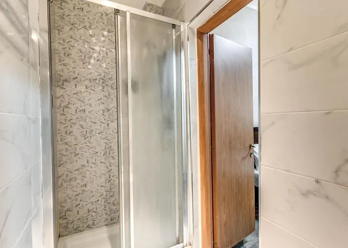 Family House Hotell *