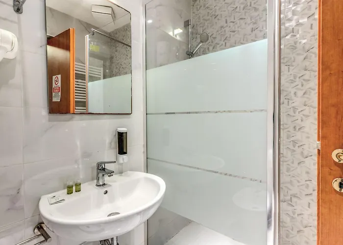 Hotell Family House *